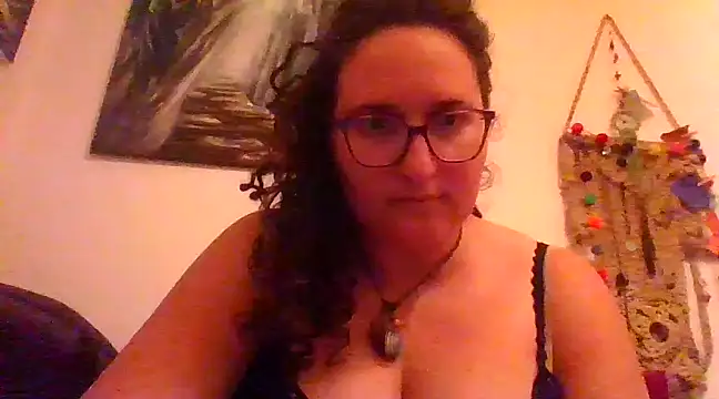 Snapshot of juicyrubies chatting on 03-12-25, 06:43 juicyrubies online show from 03-12-25, 06:43