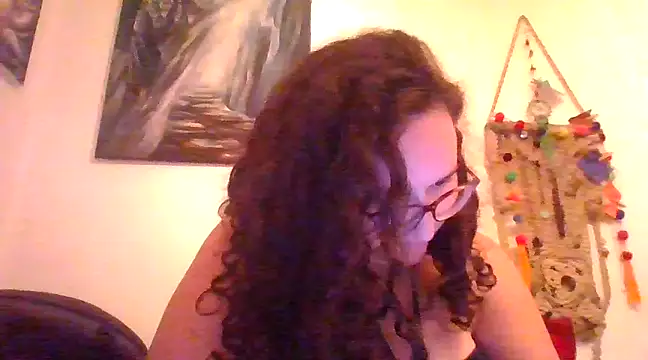 Snapshot of juicyrubies chatting on 03-20-25, 04:20 juicyrubies online show from 03-20-25, 04:20