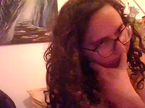 Snapshot of juicyrubies chatting on 02-28-25, 02:31 juicyrubies online show from 02-28-25, 02:31