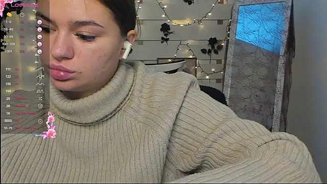 Josephine Kiss online show from 10-27-25, 01:34