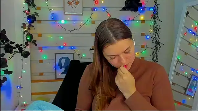Josephine Kiss online show from 04-18-26, 07:22
