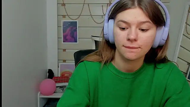 Josephine Kiss online show from 02-27-25, 07:30