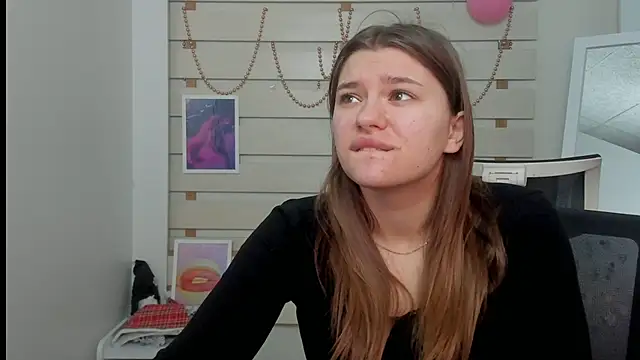 Josephine Kiss online show from 02-23-25, 07:22