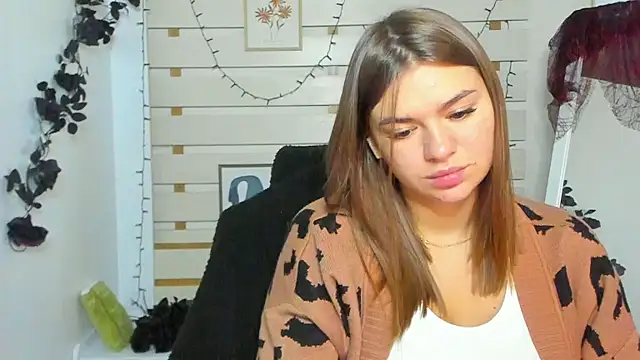 Josephine Kiss online show from 11-10-25, 01:38