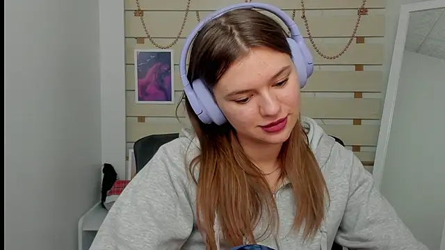 Josephine Kiss online show from 02-25-25, 03:53