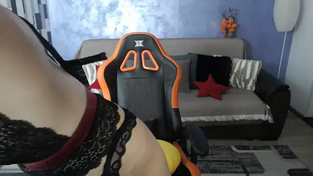 NycolleSweet37 online show from 04-16-26, 09:43