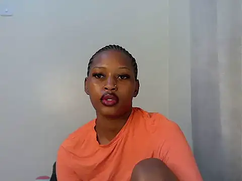 Snapshot of Sweet_Vinkah chatting on 04-24-26, 10:28 Sweet Vinkah online show from 04-24-26, 10:28