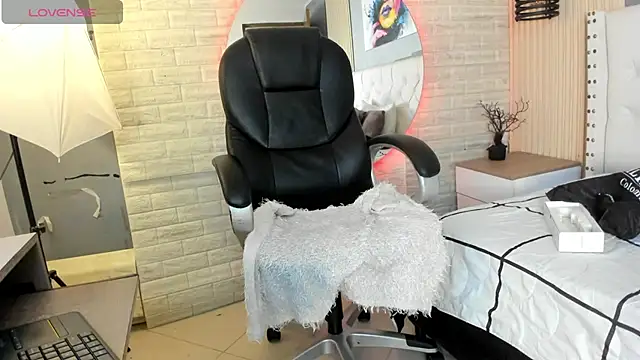 sussy  stone online show from 05-12-26, 12:11
