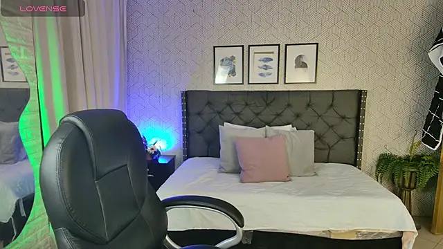 sussy  stone online show from 12-06-24, 12:44