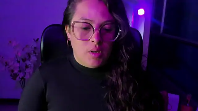 SaraThomso online show from 09-09-25, 03:27