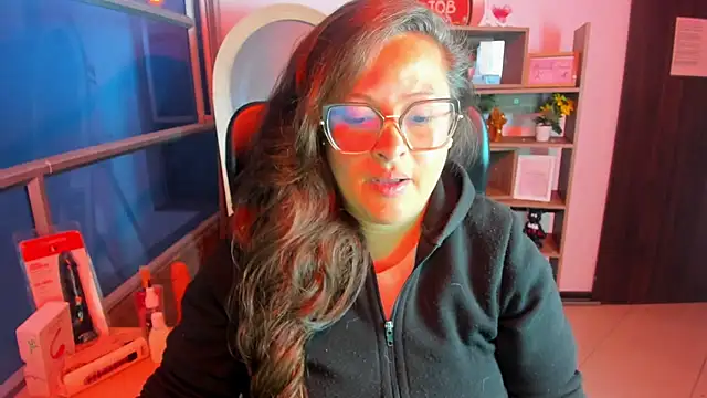 SaraThomso online show from 11-09-25, 03:21