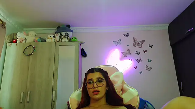 caroline jonson online show from 05-07-26, 02:09