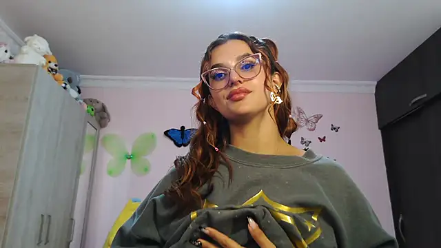 caroline jonson online show from 12-04-25, 08:19