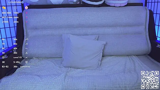 Snapshot of Mary_Shake chatting on 02-17-25, 12:11 Mary Shake online show from 02-17-25, 12:11