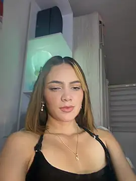 Lorraine Leon online show from 01-19-26, 02:48