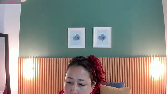  anavictoria  online show from 10-22-25, 06:07