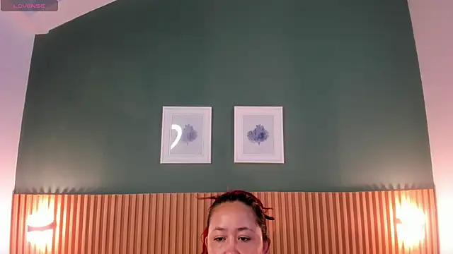  anavictoria  online show from 10-30-25, 07:22