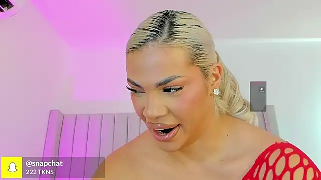 Shelynna azzul online show from 11-11-25, 08:14