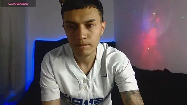 Tifanny Sweett online show from 02-26-26, 01:27