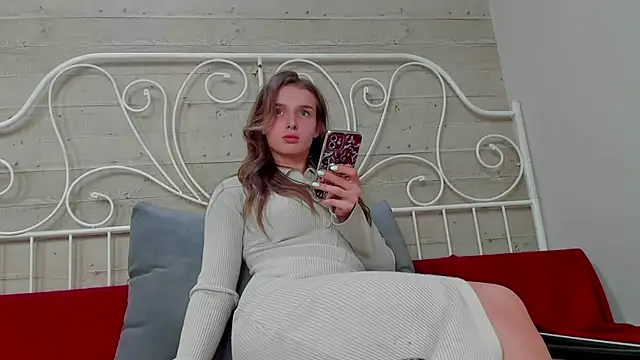 Snapshot of Whitney_Svonn chatting on 03-04-25, 04:38 Whitney Svonn online show from 03-04-25, 04:38