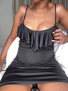 Snapshot of Ravishing_Rubi chatting on 06-14-26, 12:29 Ravishing Rubi online show from 06-14-26, 12:29