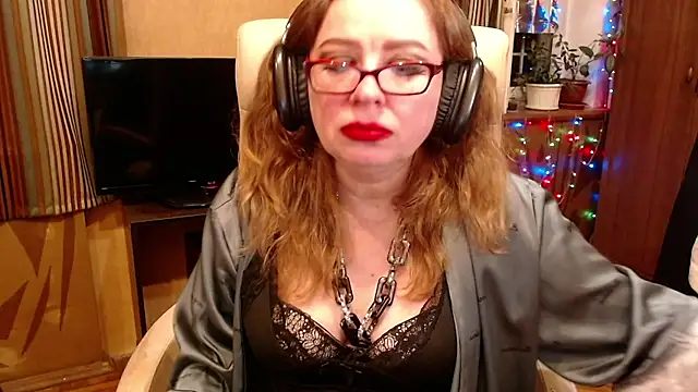 Miss Tress online show from 06-23-26, 09:57