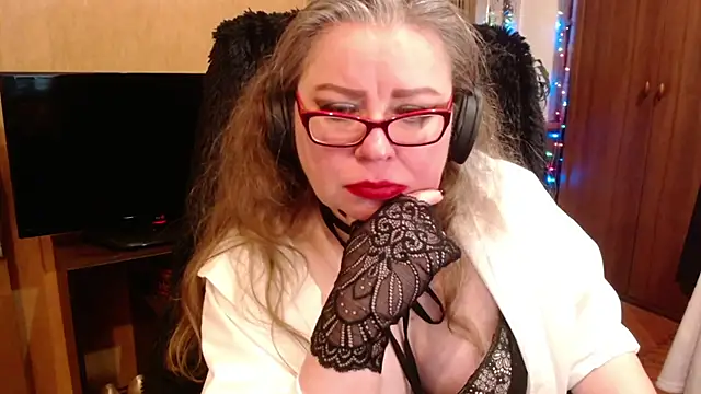 Snapshot of Miss_Tress chatting on 02-02-25, 11:32 Miss Tress online show from 02-02-25, 11:32
