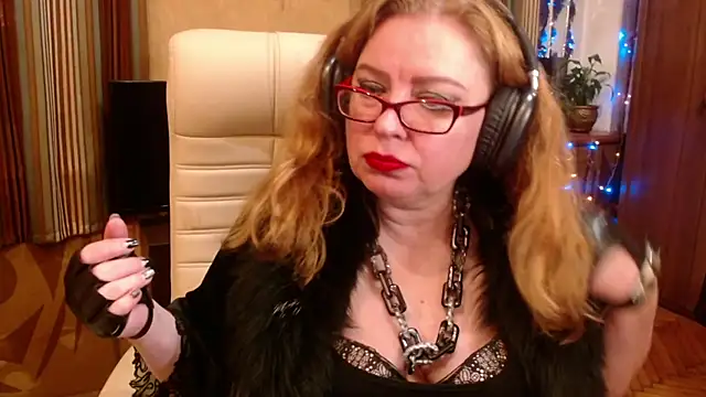 Miss Tress online show from 10-25-25, 09:59