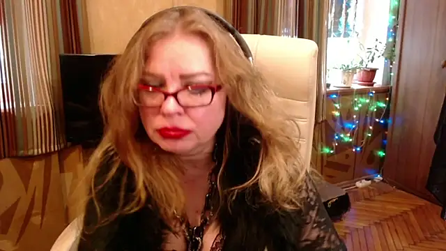 Snapshot of Miss_Tress chatting on 05-25-26, 08:13 Miss Tress online show from 05-25-26, 08:13