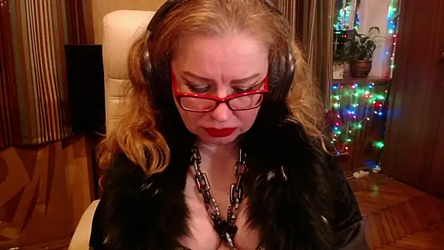 Miss Tress online show from 11-06-25, 10:47