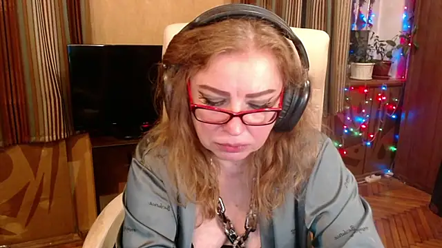 Miss Tress online show from 07-04-26, 09:41