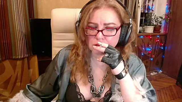 Miss Tress online show from 06-30-26, 11:38