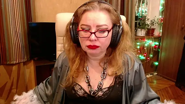 Snapshot of Miss_Tress chatting on 05-11-26, 07:55 Miss Tress online show from 05-11-26, 07:55