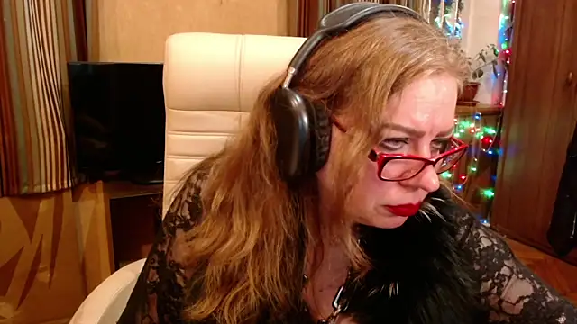 Miss Tress online show from 06-14-26, 10:11