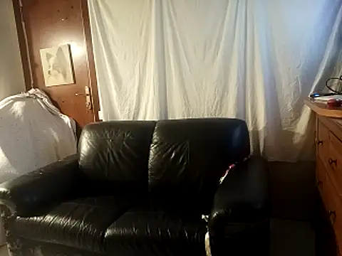 Snapshot of Sexboompower chatting on 02-16-26, 08:29 Sexboompower online show from 02-16-26, 08:29