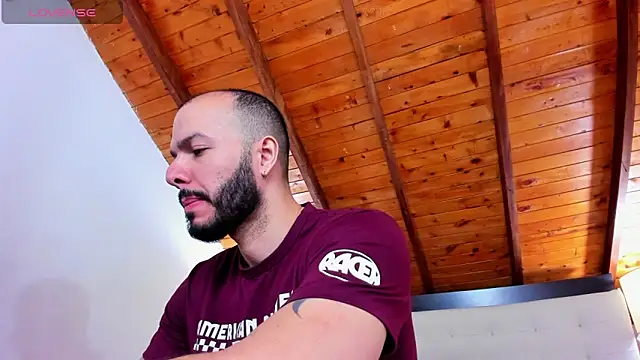 Tom Bailey online show from 10-24-25, 12:48