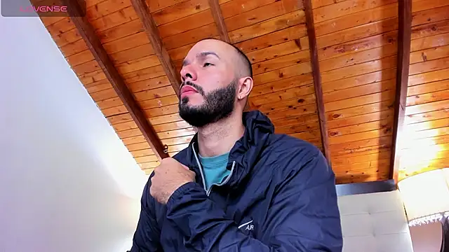 Tom Bailey online show from 11-07-25, 01:04