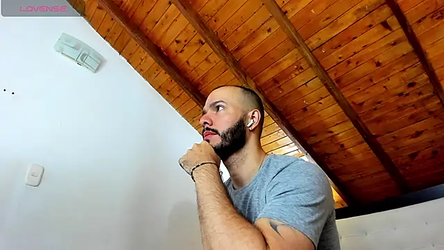 Tom Bailey online show from 12-02-25, 12:29