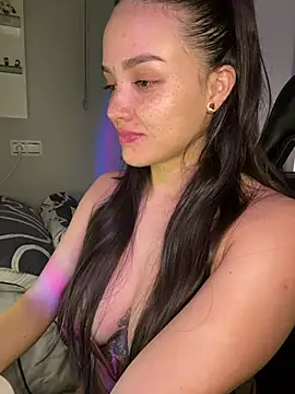 MisFrekcles  online show from 02-12-26, 10:26