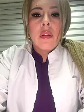 ALONDRAMILF online show from 12-20-25, 01:30