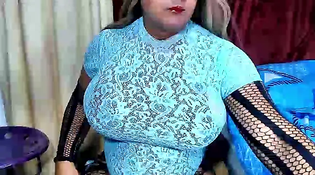 Snapshot of alessia_hot69 chatting on 03-20-25, 01:26 alessia hot69 online show from 03-20-25, 01:26