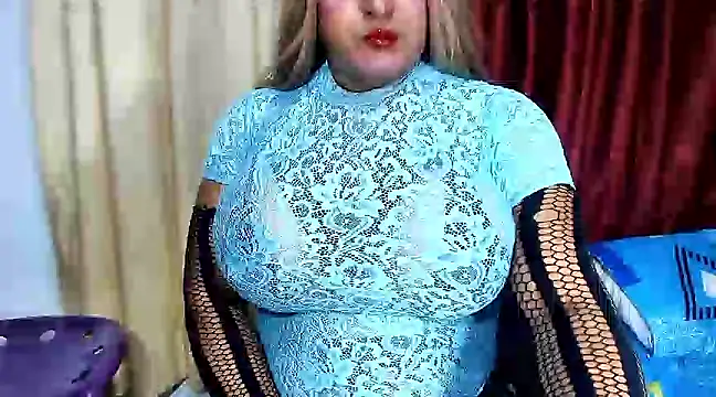 Snapshot of alessia_hot69 chatting on 03-18-25, 12:28 alessia hot69 online show from 03-18-25, 12:28
