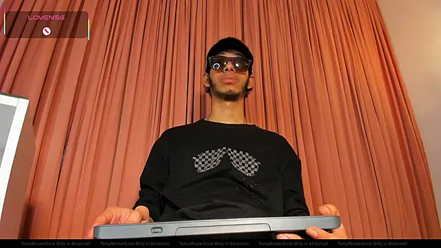 Snapshot of TomyMosterCock chatting on 11-26-25, 07:58 TomyMosterCock online show from 11-26-25, 07:58