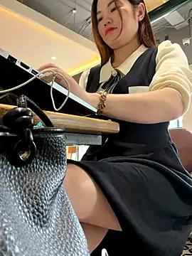 Emily 9xx online show from 11-30-25, 05:30