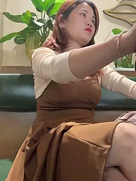 Emily 9xx online show from 03-18-25, 02:40