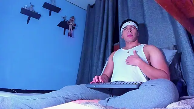 Snapshot of Stefann_salvatoree chatting on 01-17-25, 12:20 Stefann salvatoree online show from 01-17-25, 12:20