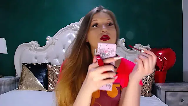 Snapshot of ArielBurn chatting on 02-18-25, 08:03 ArielBurn online show from 02-18-25, 08:03