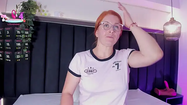 AllisonRoberts  online show from 09-14-25, 01:28