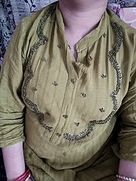 cuteyqueen online show from 04-12-26, 07:55