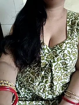 cuteyqueen online show from 03-17-26, 04:37